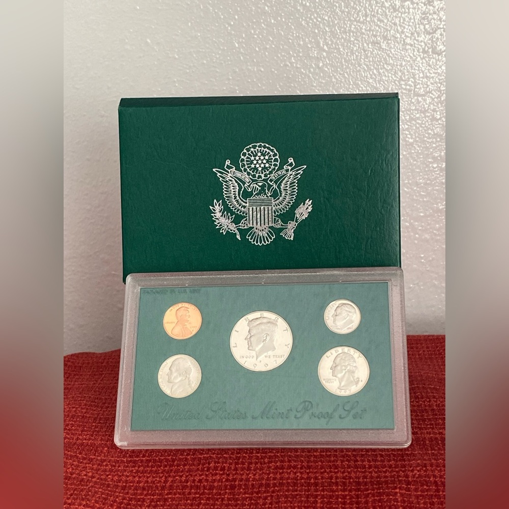 United States Mint 1997!Proof Set with Green Box